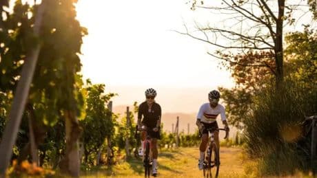 Cicloturismo: gli itinerari vincitori ai Green Road Award 2025 e alcuni tra i percorsi più belli d’Italia