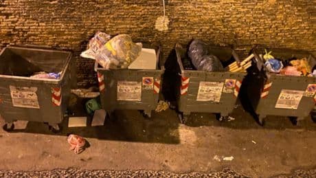 Ho fatto il tour tra i topi che banchettano dietro Piazza del Plebiscito