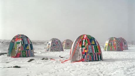 Dix ans après « Laudato si' » : Lucy et Jorge Orta, des artistes vigies de la planète