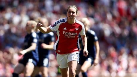 4-3: Mariona marca en la victoria del Arsenal, que acaba 2º la WSL y se centra en el Barça