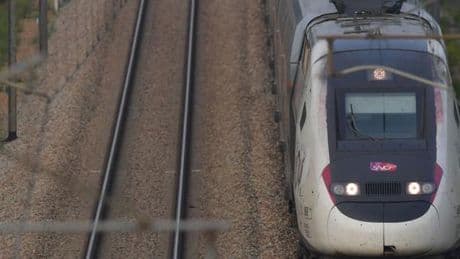 SNCF : des incendies perturbent la ligne Bordeaux-Toulouse ; la piste « volontaire » privilégiée