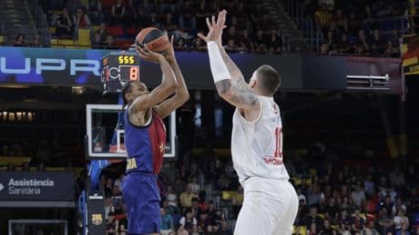 F.C. Barcelona - AS Mónaco: el duelo en el Palau, en imágenes