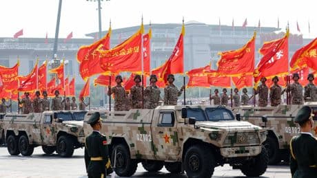 China exhibe su poder militar con Putin y Kim Jong-un a su lado en un desfile en Pekín
