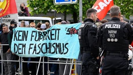 Aufmarsch von Rechtsextremen: Antifaschisten gegen Neonazis: Kundgebungen sind friedlich