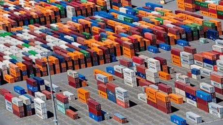 Wilhelmshaven: Fünf Container in Jade gefallen
