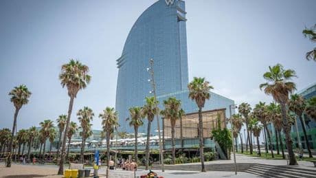 ¿Cuánto sube y cómo queda la tasa turística en Catalunya? ¿Es obligatoria?