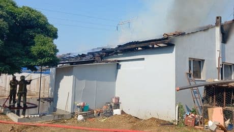 İzmir'de müştemilatta çıkan yangında yaralanan bebek hastanede öldü