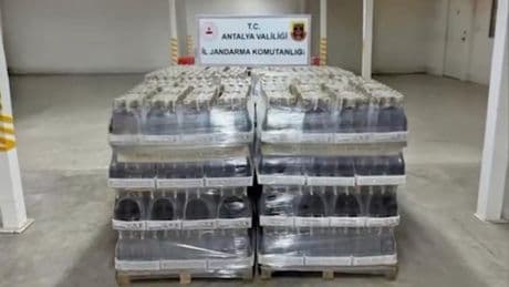 Antalya’da 119 bin 500 litre sahte alkol ele geçirildi