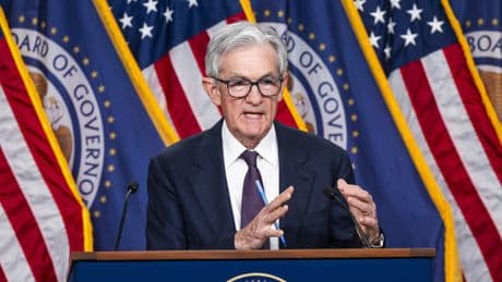 Donald Trump afirma en un ataque a Jay Powell que podría forzar una bajada de tipos de interés