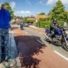 Met geluidsmetende microfoons binden Bloemendalers de strijd aan met motorlawaai