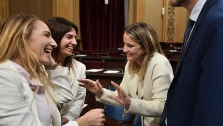 Baleares amplía la exención del catalán en la sanidad por exigencia de Vox