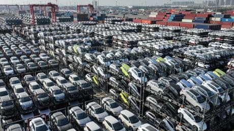 Voitures électriques: les ventes vont continuer à croître fortement, prévoit l'Agence de l'énergie