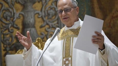 Un Papa completo