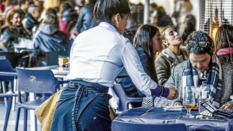 Euskadi registra un nuevo récord histórico con casi 1.030.000 cotizantes por el empuje de la hostelería