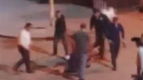 Ankara'da dehşete düşüren anlar: 7 kişi etrafını sardı, sopalarla öldüresiye dövdü