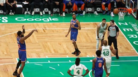 Rick Barry offers to help Mitchell Robinson with underhand fix to his Knicks free-throw woes