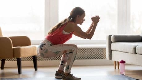 Las “pausas activas” pueden contrarrestar los riesgos para la salud de un estilo de vida sedentario, pero ¿qué tipo de ejercicio es el más eficaz?