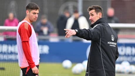 Klose über Tzimas - „Musste einiges von seiner Festplatte löschen!“