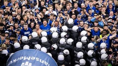 HSV: Wie es zum Platzsturm nach dem Aufstieg kam