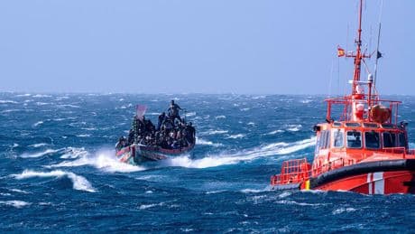 « Si vous n’avez rien à manger, il est évident que vous partirez » : comment la surpêche européenne pousse les jeunes Sénégalais sur la route des Canaries