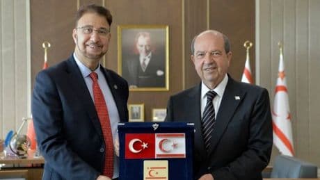 KKTC ziyaretini hazmedemediler! İngiliz elçi baskılara dayanamayıp istifa etti