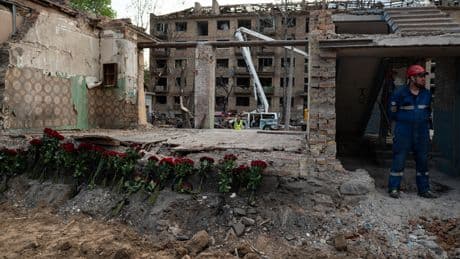 Putin declares a 3-day ceasefire for May's WWII anniversary. Ukraine says why wait?