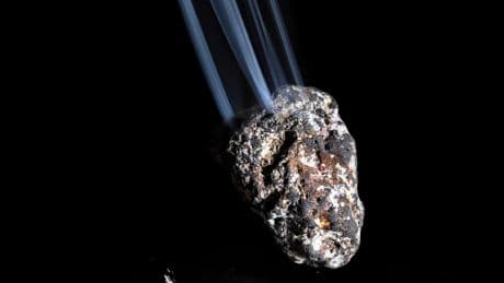 Wahrscheinlichkeit steigt immer mehr - Riesen-Asteroid könnte auf dem Mond einschlagen