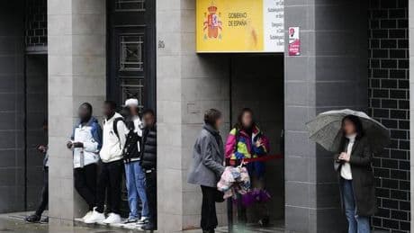 El Gobierno refuerza las oficinas de extranjería en Catalunya con 54 nuevos empleados