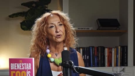 Silvia Escribano, experta en desarrollo personal: “A las mujeres nos han enseñado a 'estar al servicio de', pero no se puede estar al servicio de todo. Los demás no van siempre primero”