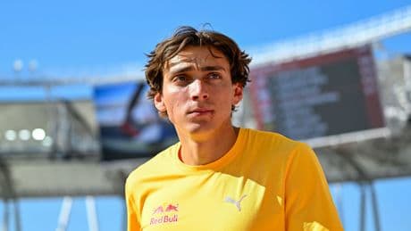 Duplantis no se cansa de batir el récord mundial de pértiga