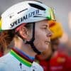 Lotte Kopecky blikt openhartig terug op voorjaar en knieblessure: ‘Ik had het gevoel dat ik niet goed genoeg meer was’