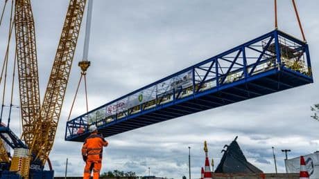 Großprojekt: "Kranballett" an der A42: Arbeiten haben begonnen