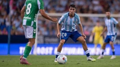 Izan Merino: "Es un orgullo sumar minutos con el Málaga CF"