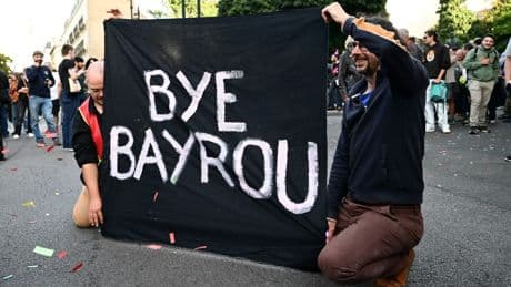 Après la chute de Bayrou, des rassemblements improvisés dans plusieurs villes de France