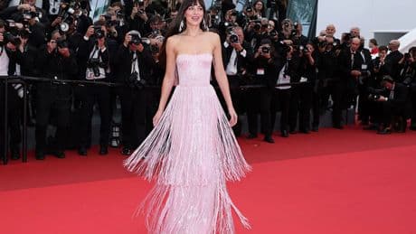 Ester Expósito, Scarlett Johansson y las estrellas más deslumbrantes de la alfombra roja de Cannes