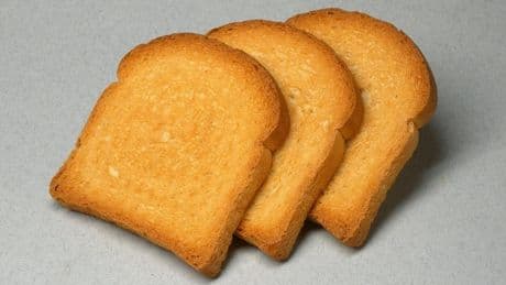 El pan de moda en España que recomiendan los nutricionistas: más fácil de digerir y reduce el índice glucémico