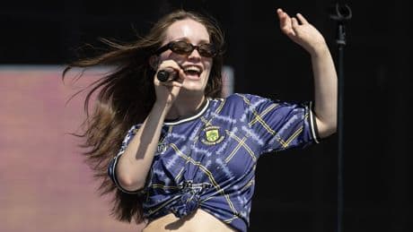 It was really fun… but I’m not feeling well: Sigrid powers through sunny set
