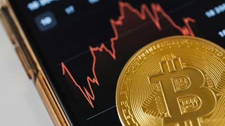 Si le bitcoin retombe à 90.000 dollars, les entreprises qui ont misé dessus risquent fort d'être liquidées