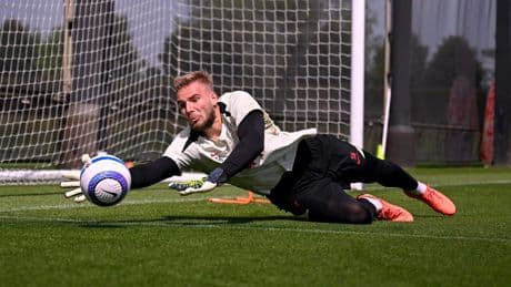 Definitief: Ajax huurt keeper Vítězslav Jaroš van Liverpool