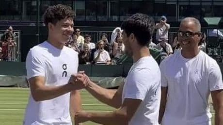 Alcaraz spietato, allena Shelton per battere Sinner a Wimbledon!