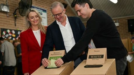 Législatives: préoccupés par l’inflation et les droits de douane, les Australiens se rendent aux urnes
