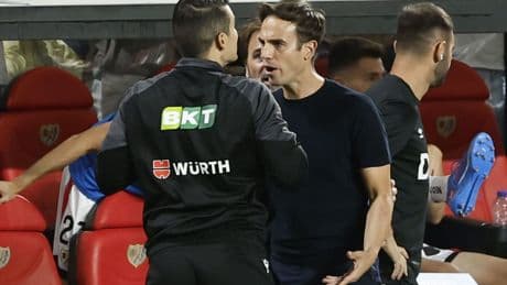 "Nos vamos del campo": la indignación del Rayo por el VAR y el palo de Flick por el ego de su equipo