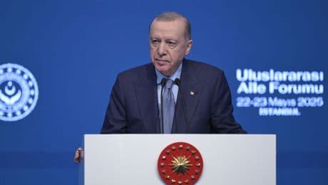 Erdoğan 'kürtaj'ı hedef aldı, yine '3 çocuk' dedi: 'Ülkemizde doğum hızının düşmesinin sebebi asla ekonomi değil...'