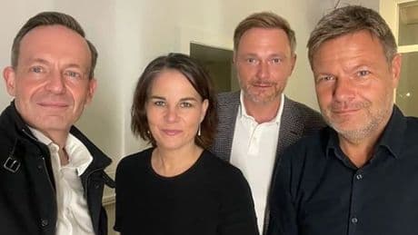 Dieses Foto feierten alle - Wissing plaudert aus, wie es zum Kult-Selfie kam