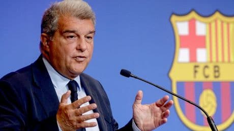 Laporta, allarme Barcellona: &quot;Rischiamo di non iscrivere i nuovi acquisti&quot;