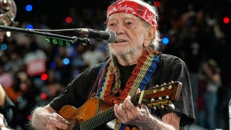 Willie Nelson keeps living the life he loves at 92. 'I'm not through with it yet'
