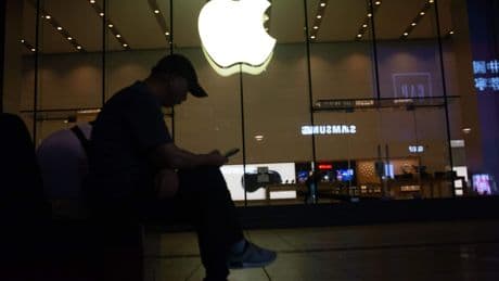 Apple wil nog eens 100 miljard dollar investeren:  terugkeer van productie iPhones naar VS