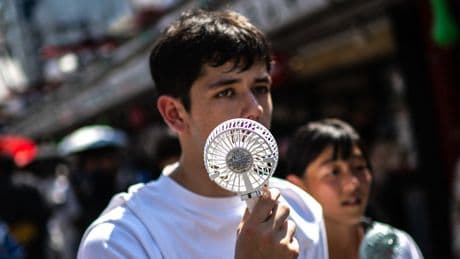 S'il n'abaisse pas la température de l'air, pourquoi un ventilateur crée-t-il une sensation de fraîcheur?