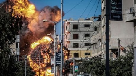 Krieg in Gaza: SPD-Politiker fordern Waffenembargo für Israel – auch Merz überraschend kritisch