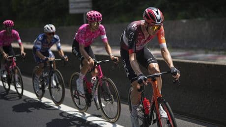LIVE Tour de France: Thymen Arensman strijdt in kopgroep om dagzege, Ben Healy virtueel in gele trui